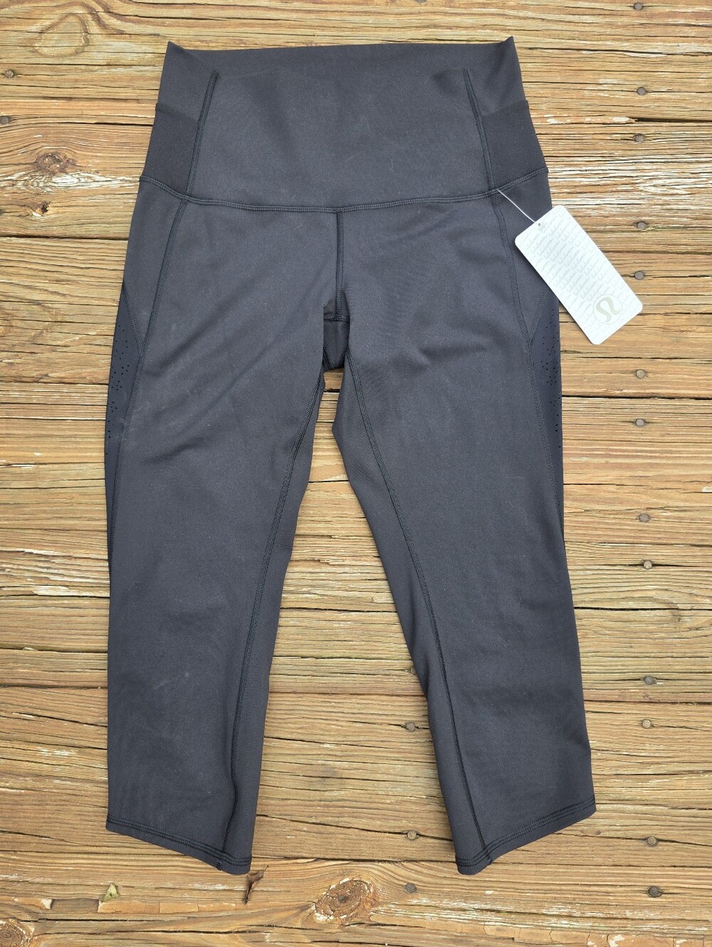NWT lululemon Bwyond Boundries Crop Leggings 10